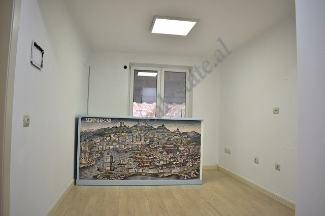 Office space for rent in 4 Deshmoret street,&nbsp;in Tirana, Albania.
The space is positioned on th